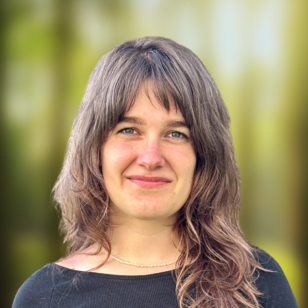 Vera Schneeberger (sie/elle/lei)