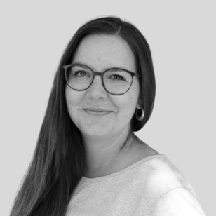  Seraina Auden (sie/elle/lei)